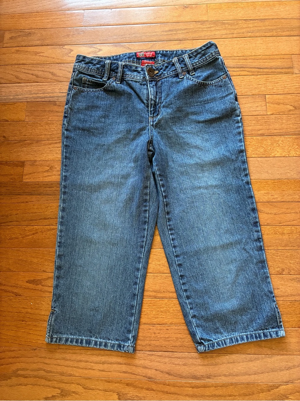 FG Slimming Size 8 Capri Straight Leg Women's Jeans, Vintage Vibe